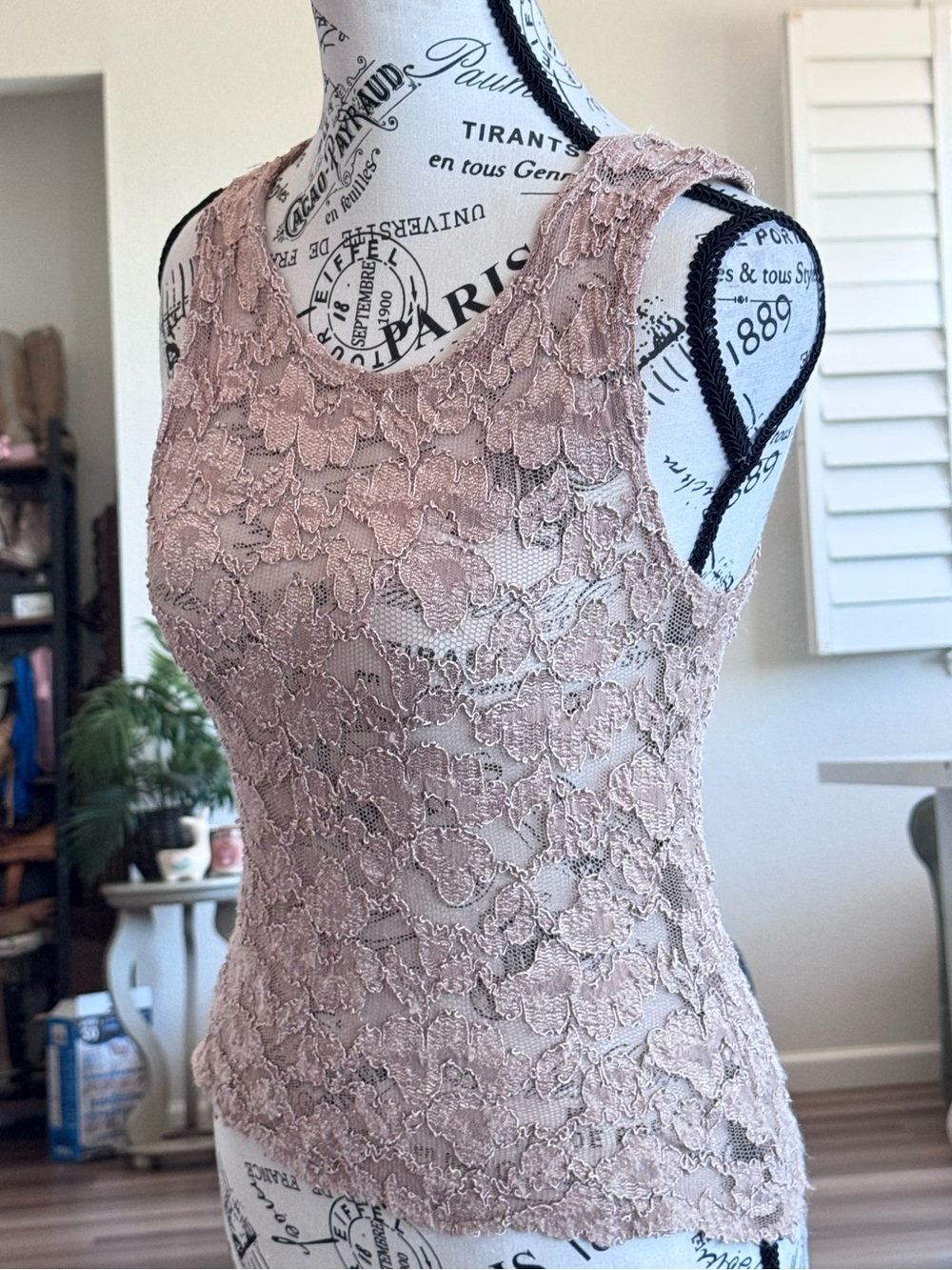 Vintage Y2K Cacique Floral Lace Mesh Tank Top Sheer Sleeveless Stretch Size S - Picture 6 of 10